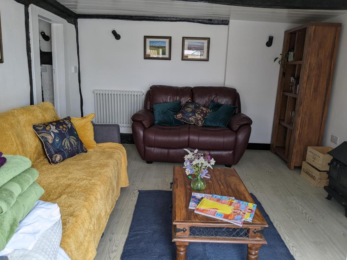 Characterful 2 Bed Cottage, Quiet Village Setting Ashleworth Екстер'єр фото